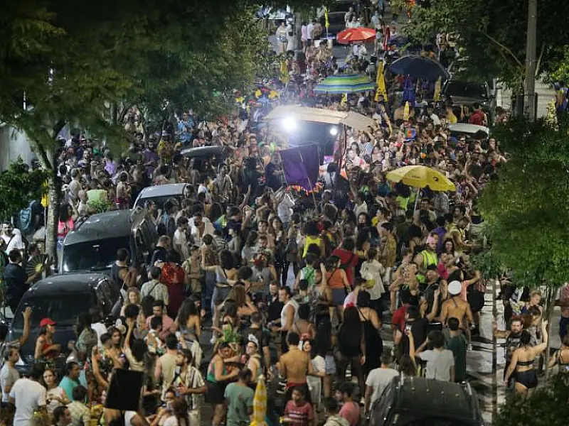Carnaval fora de época já foi celebrado em outros momentos no Brasil; entenda
