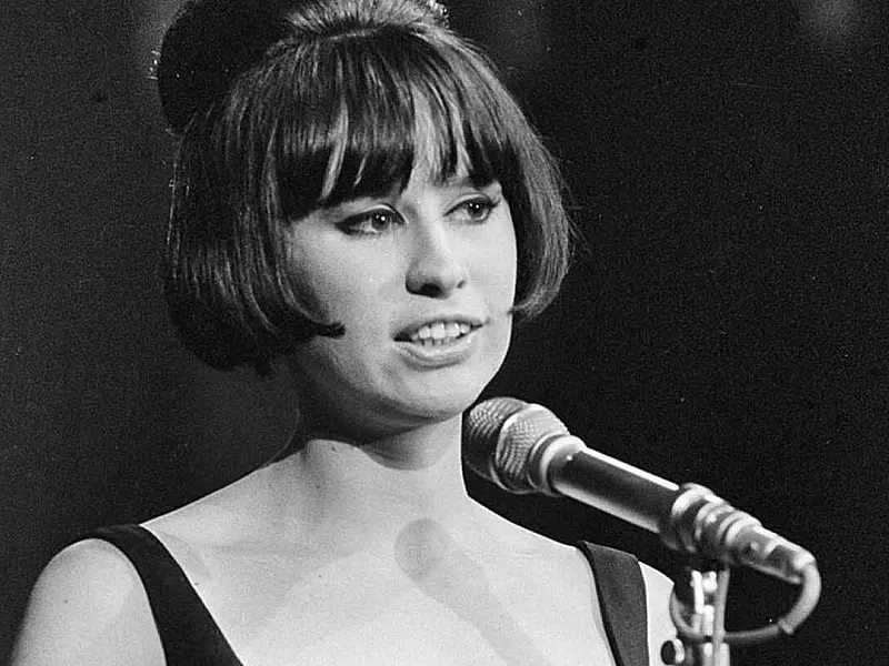 Morre Astrud Gilberto, voz que internacionalizou a bossa nova, aos 83 anos
