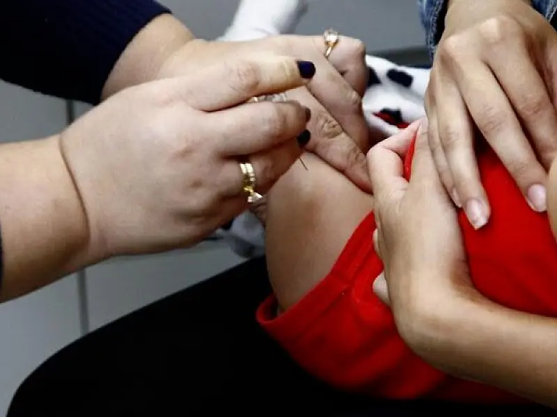 Santos alerta para baixa cobertura vacinal de sarampo e gripe e chama para Dia D