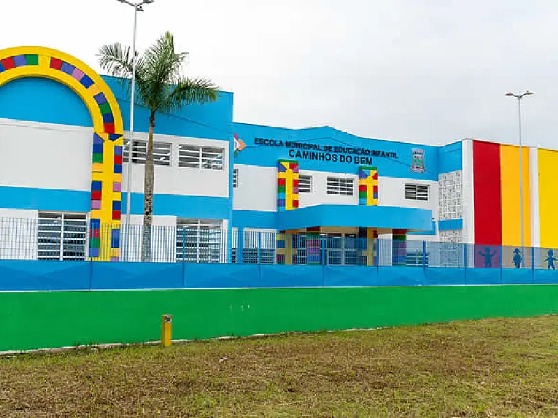 Aulas da maior escola da rede municipal de Bertioga têm início