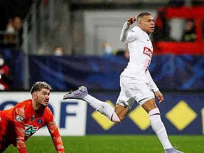 Mbappé marca três e PSG avança na Copa da França