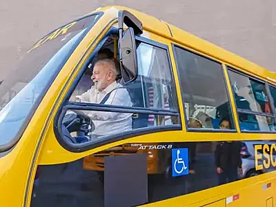 Novo PAC Seleções investe R$ 2,3 bilhões na compra de transportes escolares e construção de creches