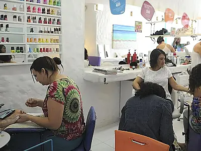 Setor de serviços cresce 1,2% em julho frente a junho e renova recorde