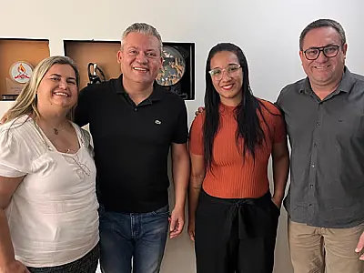 Nova van garante mais autonomia para atletas de Mongaguá e programa Conviver