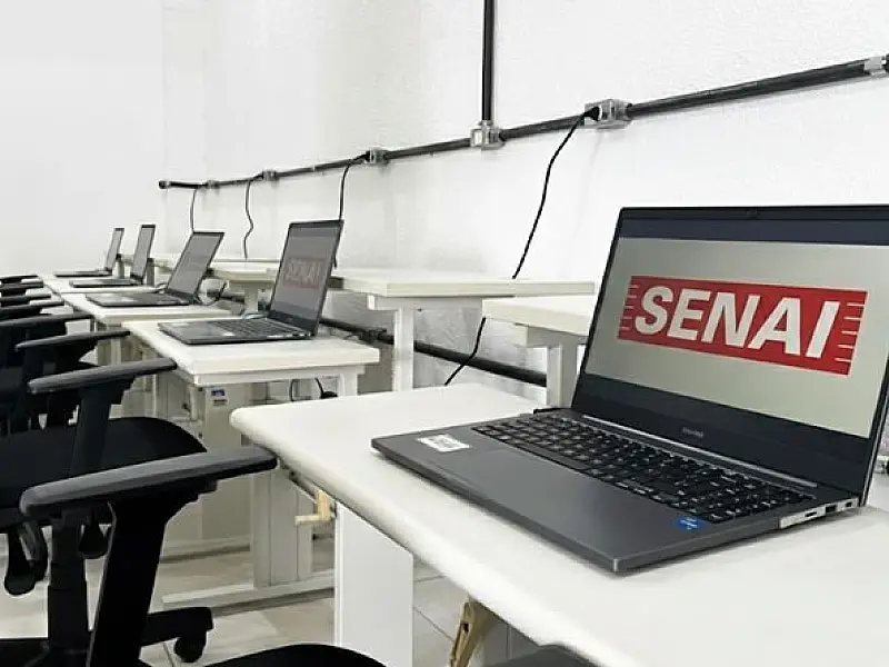 São Vicente abre 80 vagas para curso de implantação de IA em nuvem na Área Continental