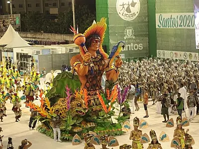 Santos adia desfile das escolas de samba