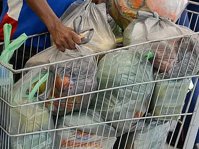 Inflação para famílias de renda mais baixa sobe para 1% em fevereiro