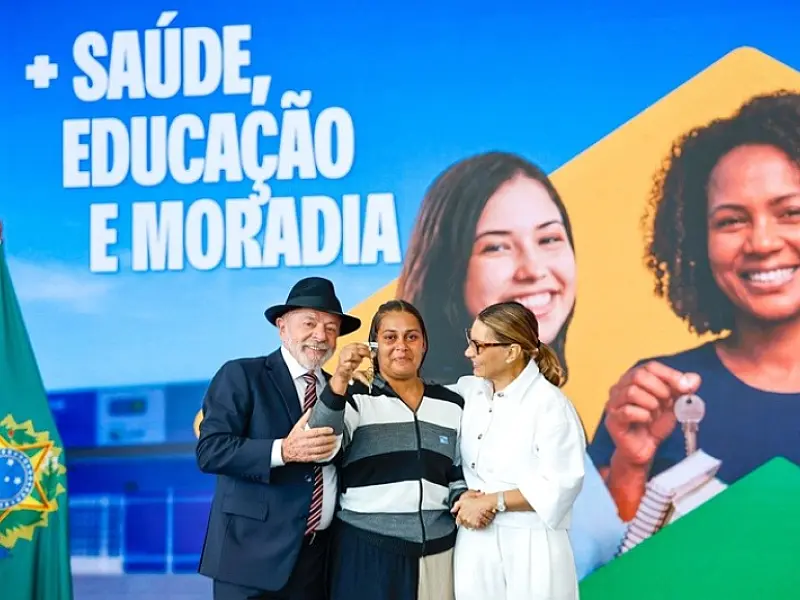 "A casa é uma coisa sagrada", diz Lula, na entrega de mais 1,6 mil unidades