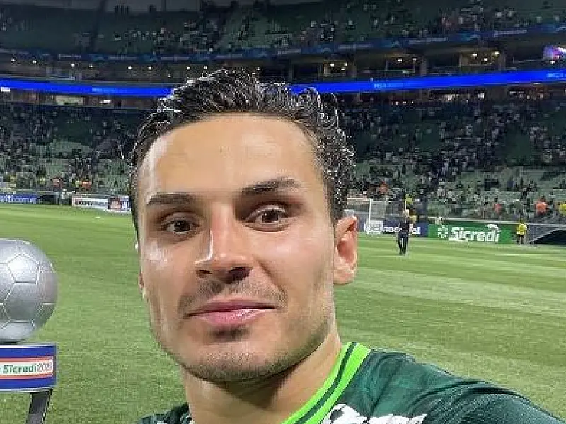 Raphael Veiga chora após convocação pra seleção brasileira