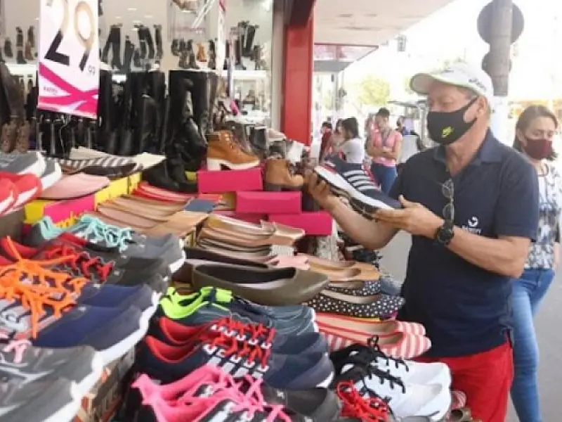 No Dia do Consumidor, Procon Santos monta posto de orientação na Praça Mauá