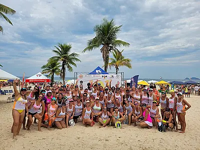 Guarujá recebe maior torneio feminino de beach tennis do mundo