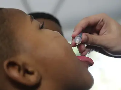 Campanha de vacinação contra poliomielite começa nesta segunda