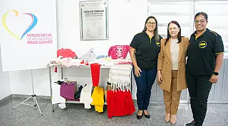 Associação de Capoeira Quilombo de Aide entrega 150 peças de roupas  para o Fundo Social