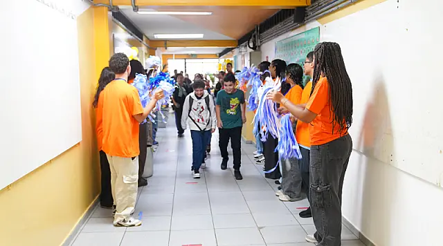 26,3 mil estudantes do Programa Ensino Integral do Litoral Sul devem definir disciplinas para aulas práticas até 21 de agosto