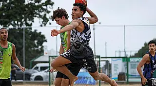 Time PG tem 6 atletas convocados para a Seleção Brasileira Juvenil de  Handebol de Praia