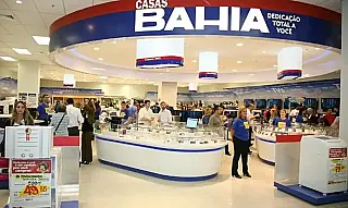 Justiça suspende demissões em massa de trabalhadores das Casas Bahia