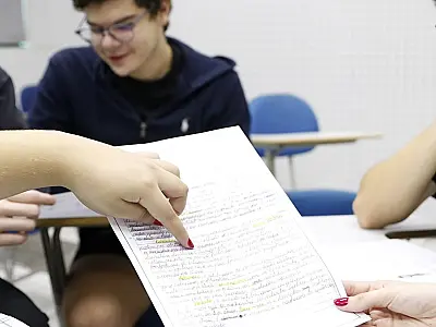 Encceja 2026: alunos já podem consultar cartilha de redação