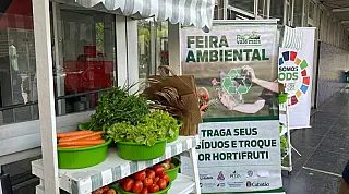 Cidade Cubatão sedia nova edição de feira ambiental de troca de recicláveis por hortifrútis