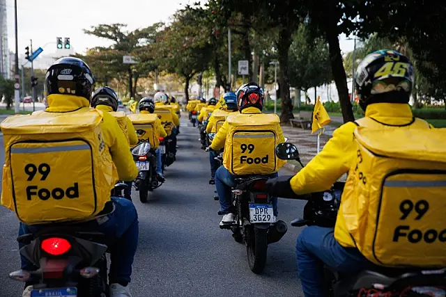 Entregadores parceiros da 99Food na Baixada Santista podem alcançar ganhos acima da média nacional