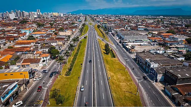 Mais de 73 km de ciclovias integram transformação da SP-055 no litoral paulista