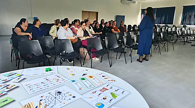 Educação de Mongaguá realiza formação sobre Consciência Fonológica