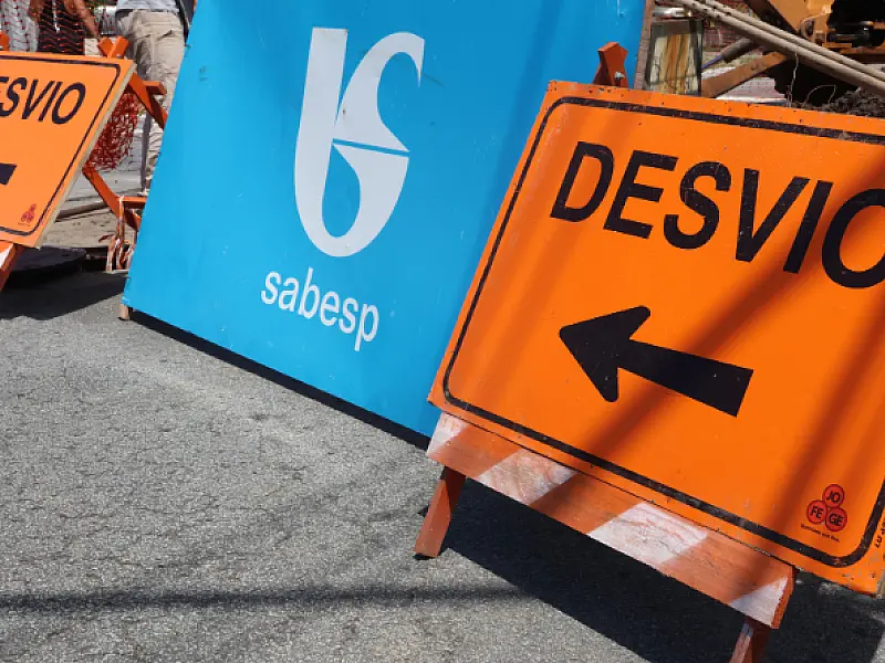 Obras da Sabesp avançam para levar mais água e saneamento a moradores da Baixada Santista