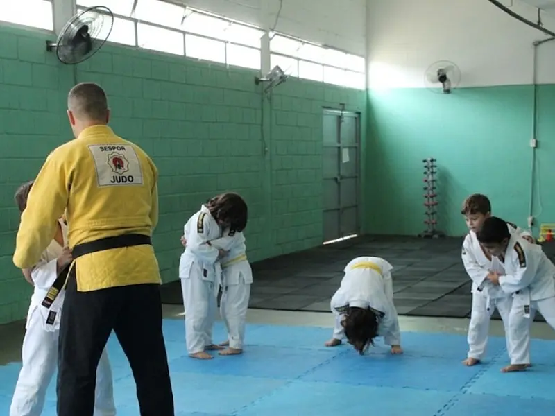São Vicente abre vagas para aulas de judô com crianças