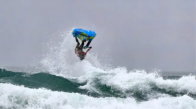 4.500 pessoas prestigiam a 3ª Etapa do Campeonato Sul-Americano Jet Waves em Guarujá