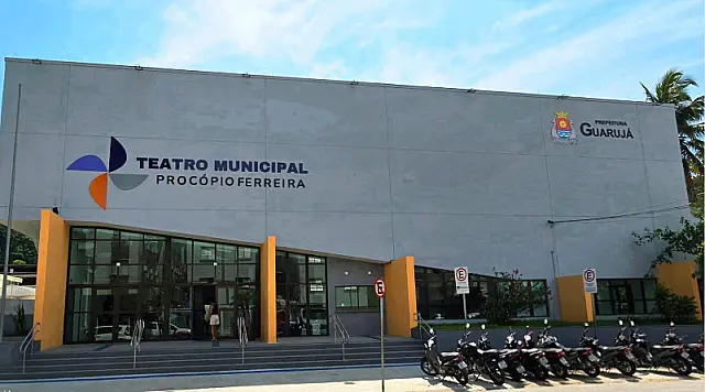 Guarujá promove curso teatral para público acima de 60 anos atendido pelos CRAS e CATI