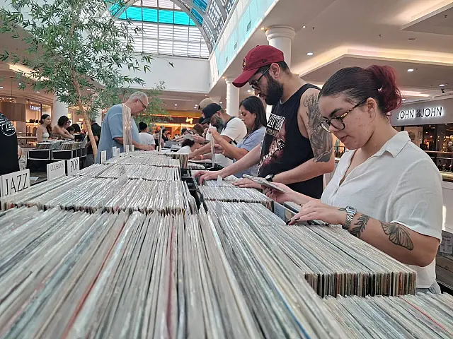 Praiamar Shopping recebe Feira de Discos com vinis a partir de R$ 20