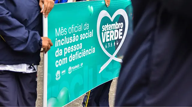 São Vicente realiza caminhada pela inclusão em alusão ao Setembro Verde