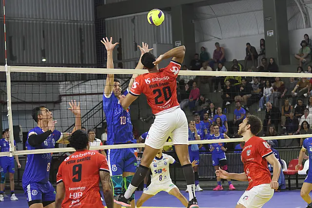 Sabesp Praia Grande Vôlei vence a primeira no Paulista e entra na  briga por uma vaga nos playoffs