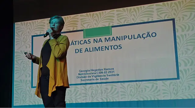 Guarujá totaliza 439 comerciantes capacitados em boas práticas na manipulação de alimentos