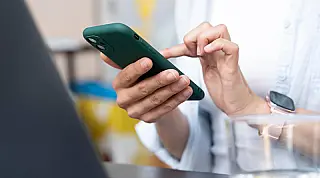 Curso gratuito ensina empreendedores a usar WhatsApp para negócios em Mongaguá