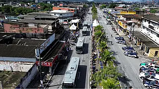 City entrega cinco novos ônibus e amplia a frota do transporte coletivo em Guarujá
