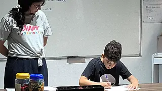 Spelling Bee: competição de soletração em inglês reúne estudantes em Santos