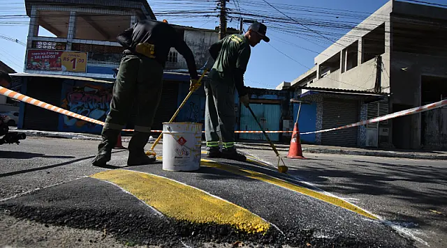 Setran revitaliza e implanta lombadas em principais avenidas de Praia Grande