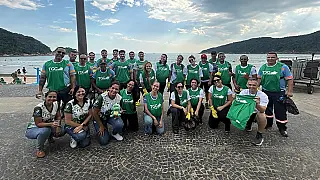 Mutirões recolhem 79 kg de resíduos em praias de Guarujá