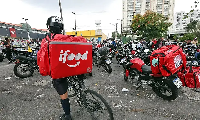 Brasil tem 2 milhões de pessoas que trabalham por meio de aplicativos