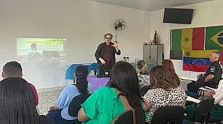 Guarujá promove formação técnica sobre atendimento a imigrantes e refugiados