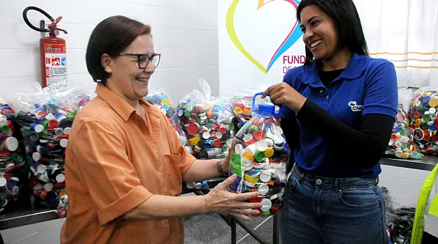 Solidariedade: CNL Novo Litoral doa centenas de lacres e tampinhas ao  Fundo Social de Praia Grande