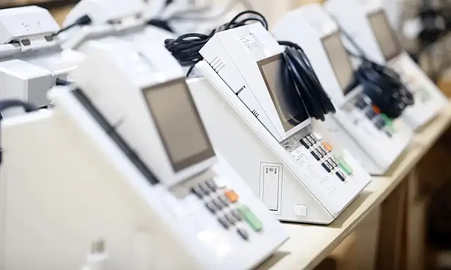 Estado de SP começa a preparar mais de 114 mil urnas para o 2º turno