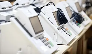 Estado de SP começa a preparar mais de 114 mil urnas para o 2º turno