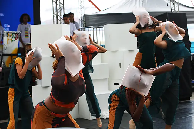 Brasilidades une dança, percussão e protagonismo juvenil em duas apresentações gratuitas em Santos