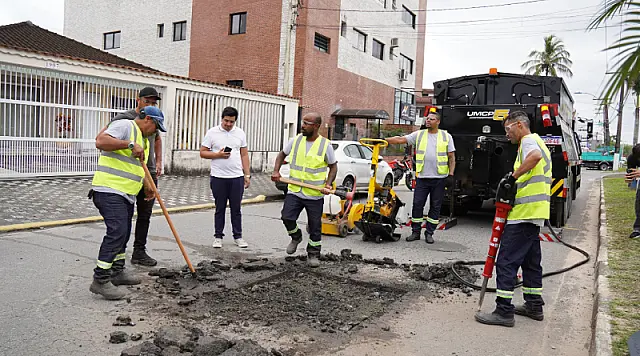 Mongaguá inicia megaoperação tapa-buraco