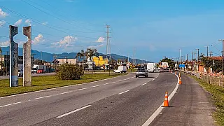 Obras na Rodovia Padre Manoel da Nóbrega entram em nova fase em Itanhaém e CNL orienta motoristas