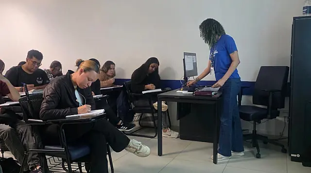 Presidente do FSS de Guarujá dá boas-vindas aos novos alunos do Qualifica SP