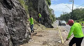 Prefeitura de Mongaguá intensifica mutirões de limpeza e leva ações à Avenida Porto Alegre