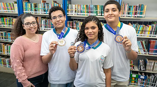 Inédito! Estudantes de PG conquistam cinco medalhas em Olimpíada de  Educação Financeira