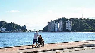 São Vicente avança em acessibilidade e transforma espaços públicos e turísticos